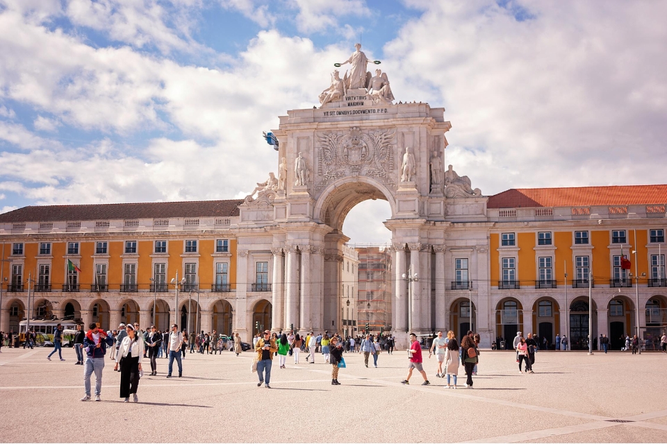 Portugal prorroga validade de documentos de imigrantes em meio a atrasos