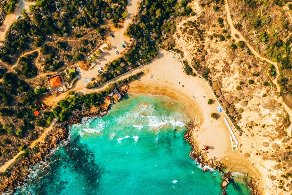 Chipre vê aumento de turistas de janeiro a abril de 2024