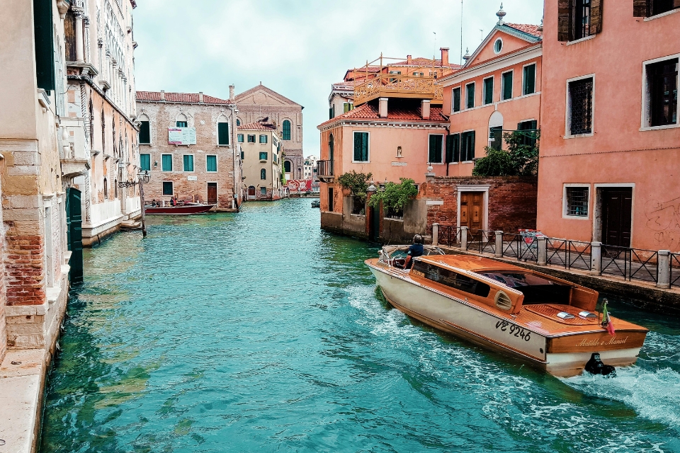 Julgamento do imposto turístico de Veneza termina com o fracasso em acabar com o excesso de turismo