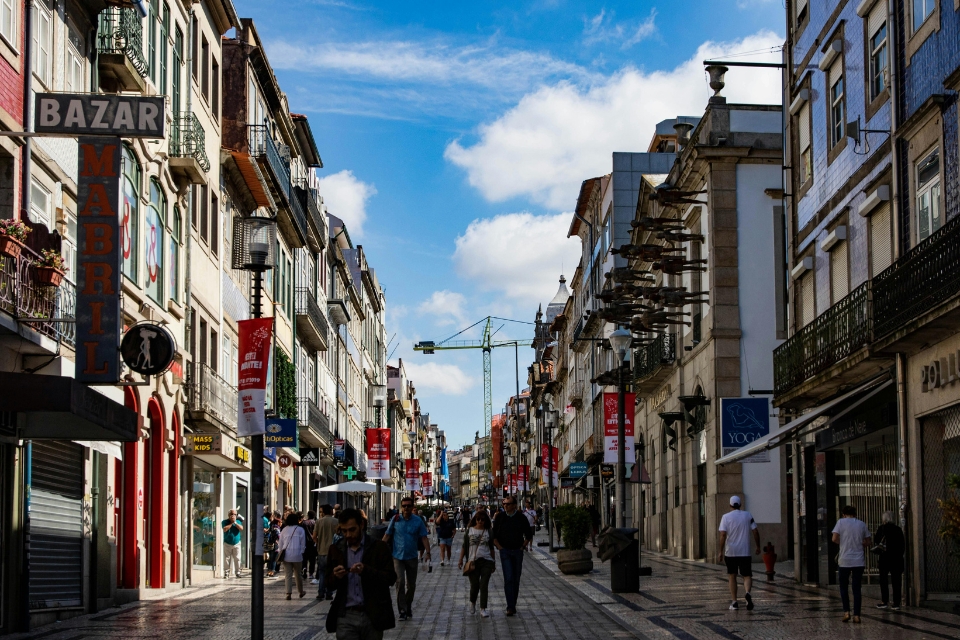 Portugal regista crescimento histórico de residentes estrangeiros