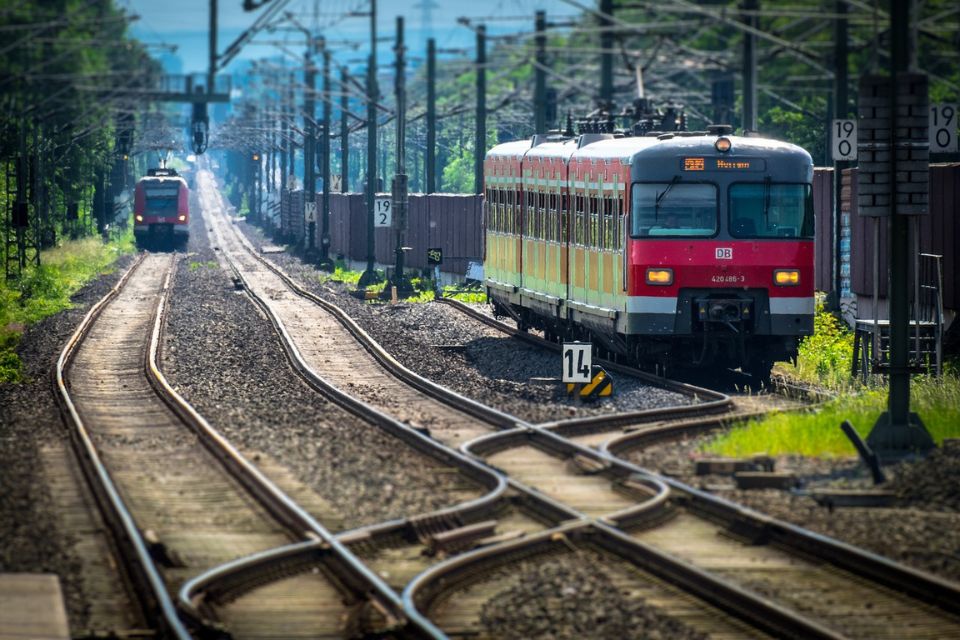 A Letónia considera a possibilidade de alargar a rota ferroviária de passageiros para ligar Tartu e Riga