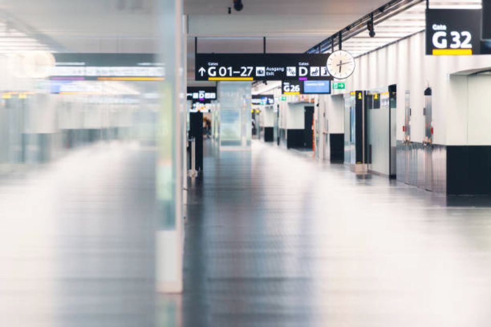 Aeroporto de Viena atinge níveis de passageiros próximos dos registados antes da pandemia no 